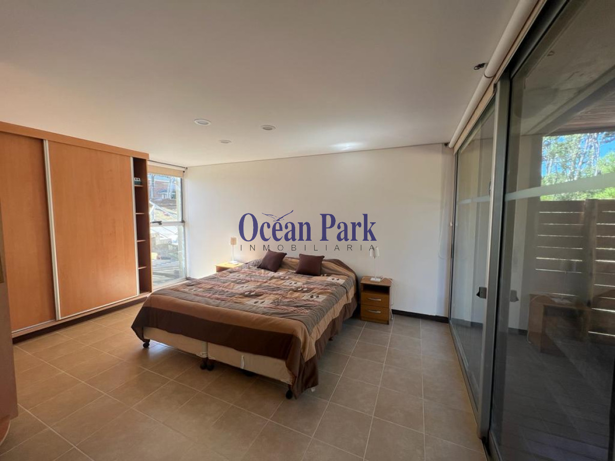 Casa ID.17 - Chalet a pasos del mar. Amplia, Piscina - Loto de Cristal