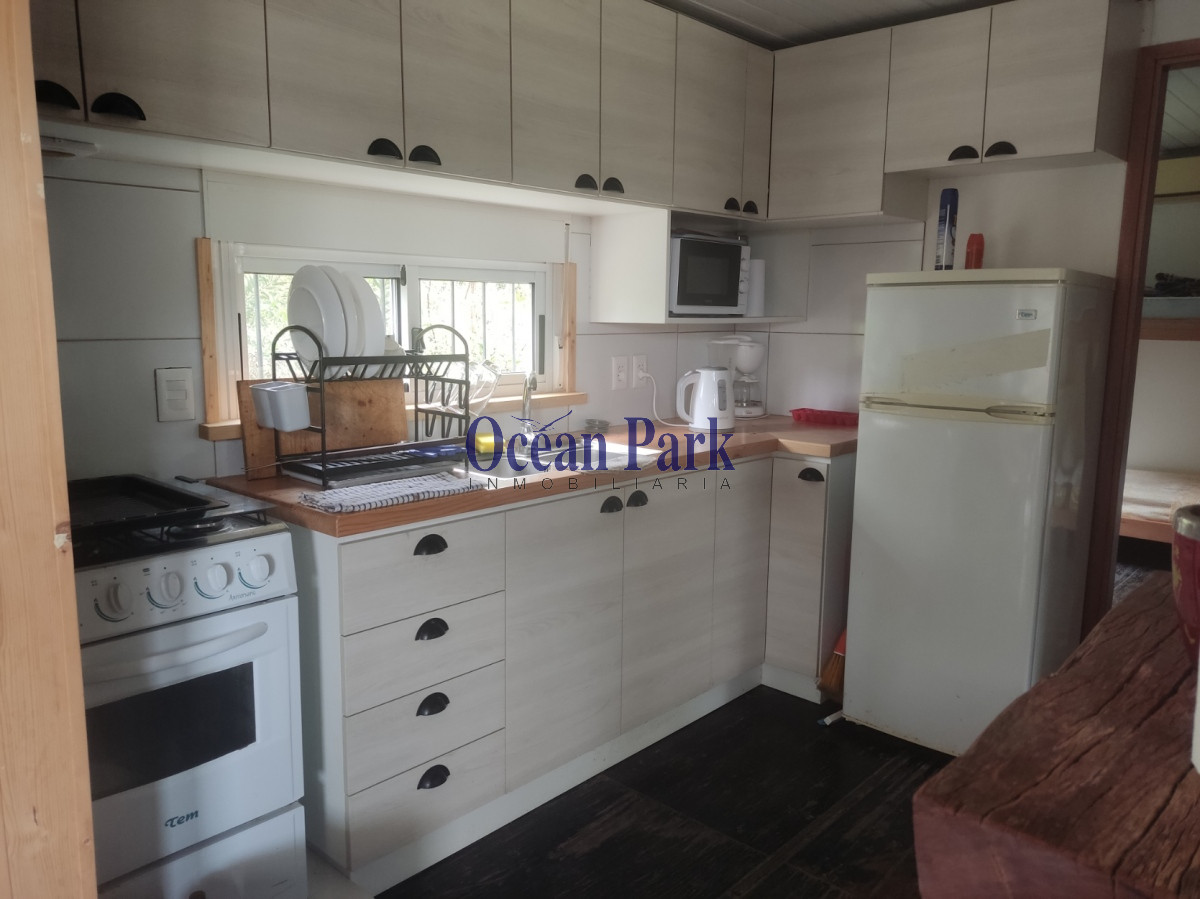 Casa ID.197 - Alquiler Anual, agradable entorno y a pasos del mar.