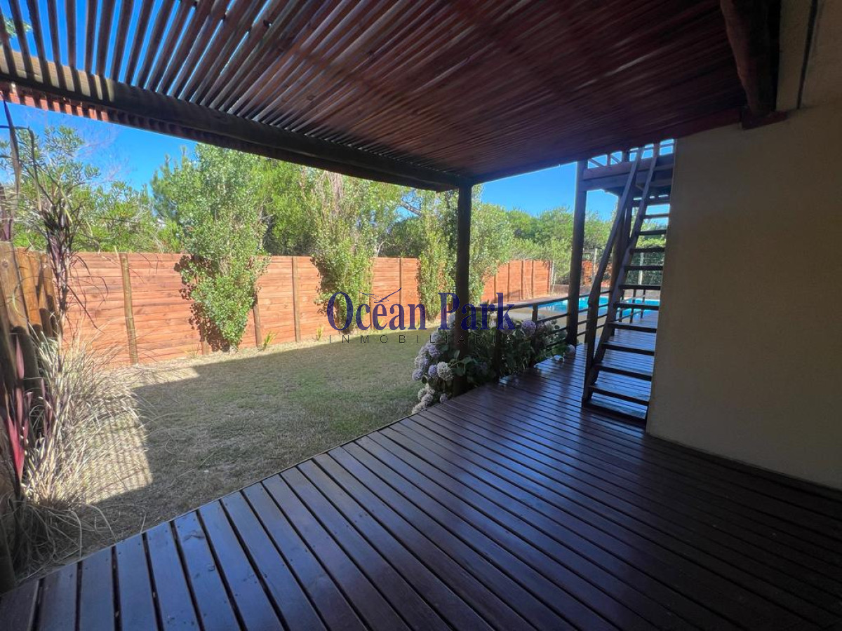 Casa ID.17 - Chalet a pasos del mar. Amplia, Piscina - Loto de Cristal