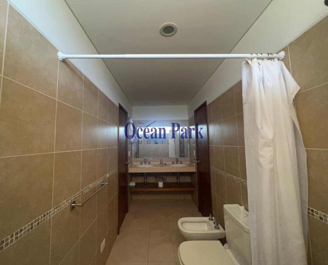 Casa ID.17 - Chalet a pasos del mar. Amplia, Piscina - Loto de Cristal