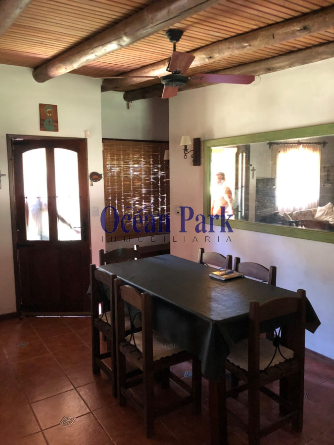Casa ID.199 - Hermoso chalet en venta