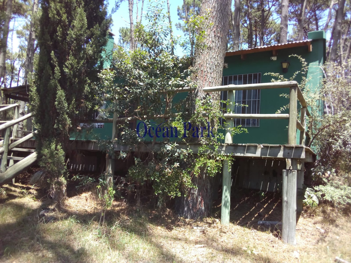 Casa ID.180 - Venta! Casa de excelente construcción, 1 cuadra del mar