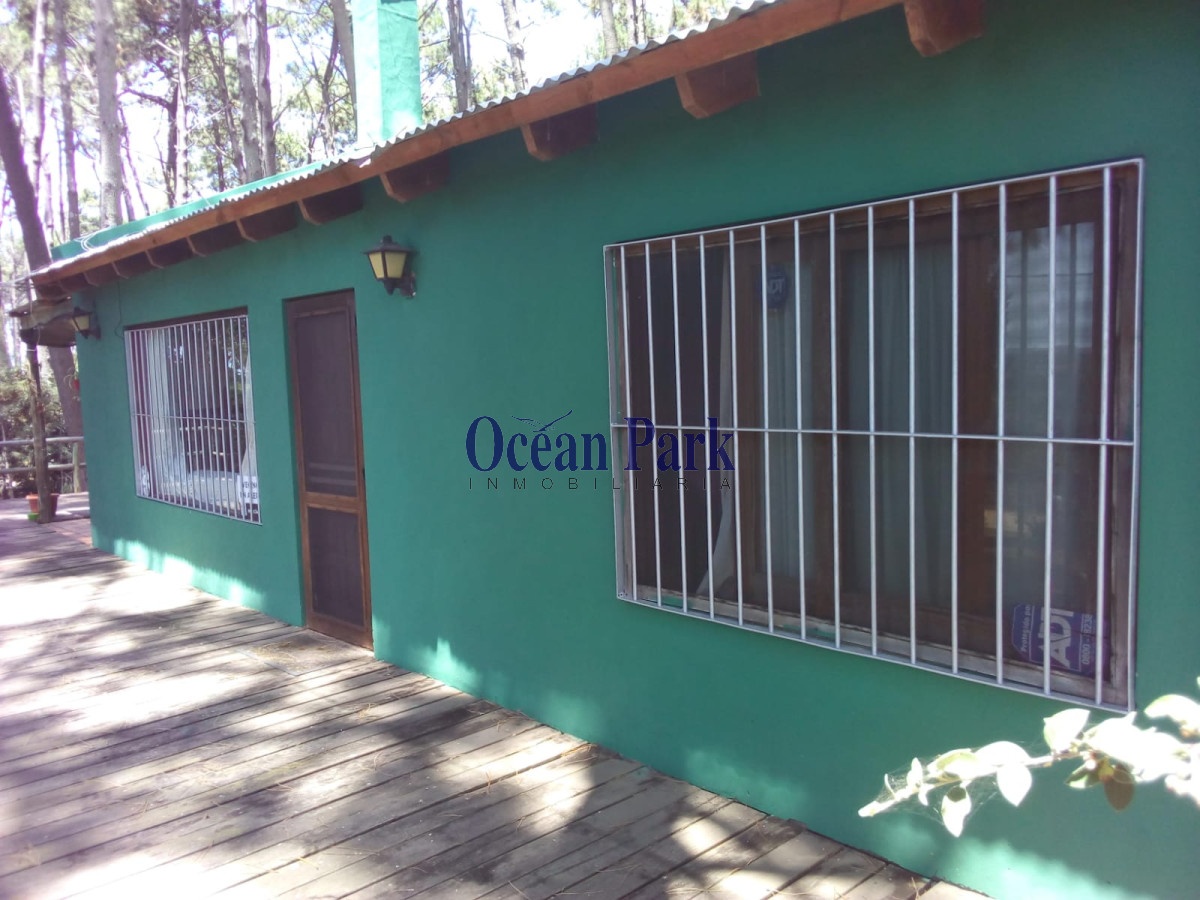 Casa ID.180 - Venta! Casa de excelente construcción, 1 cuadra del mar