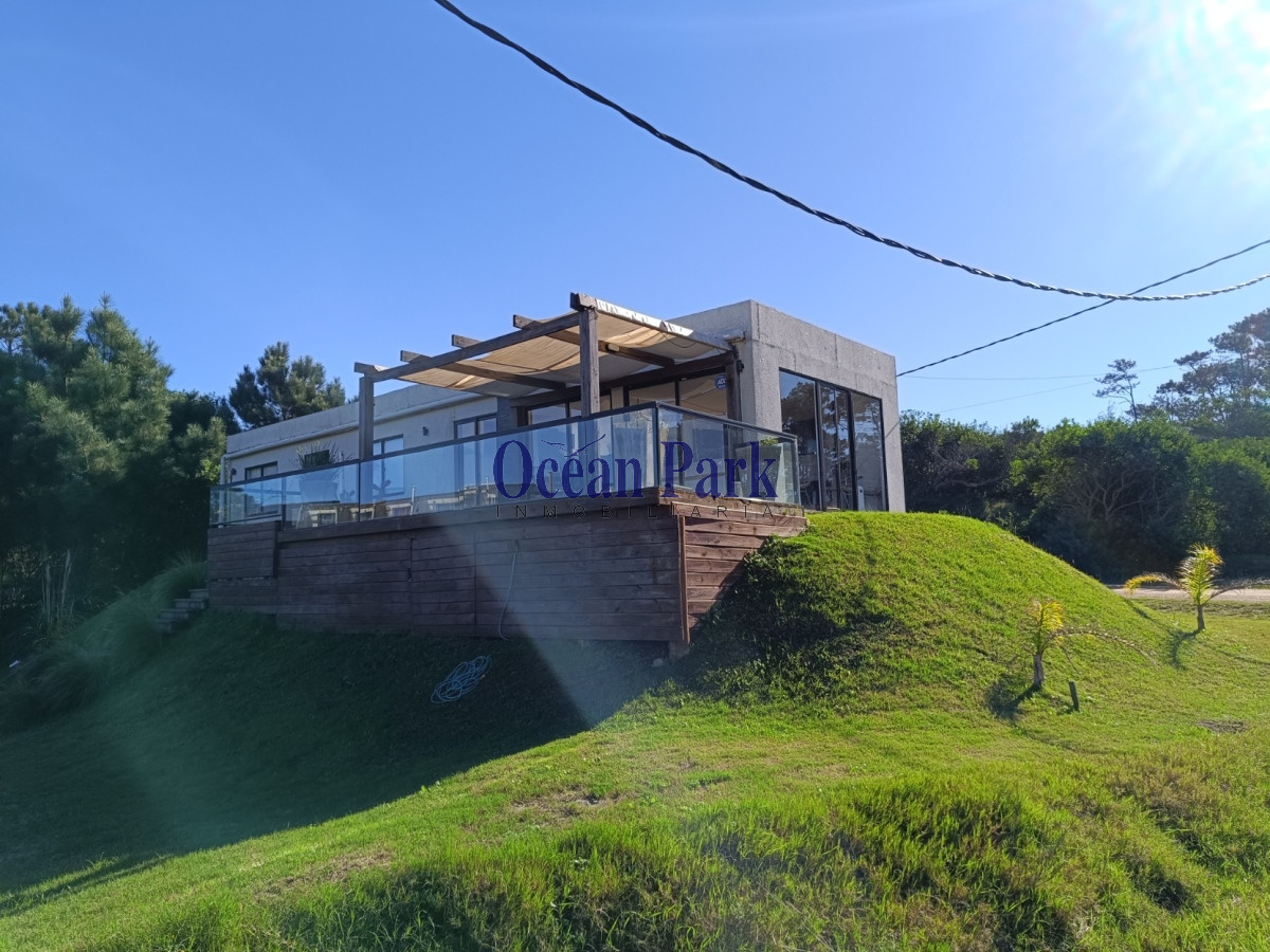 Casa ID.260 - Hermosa casa frente al mar