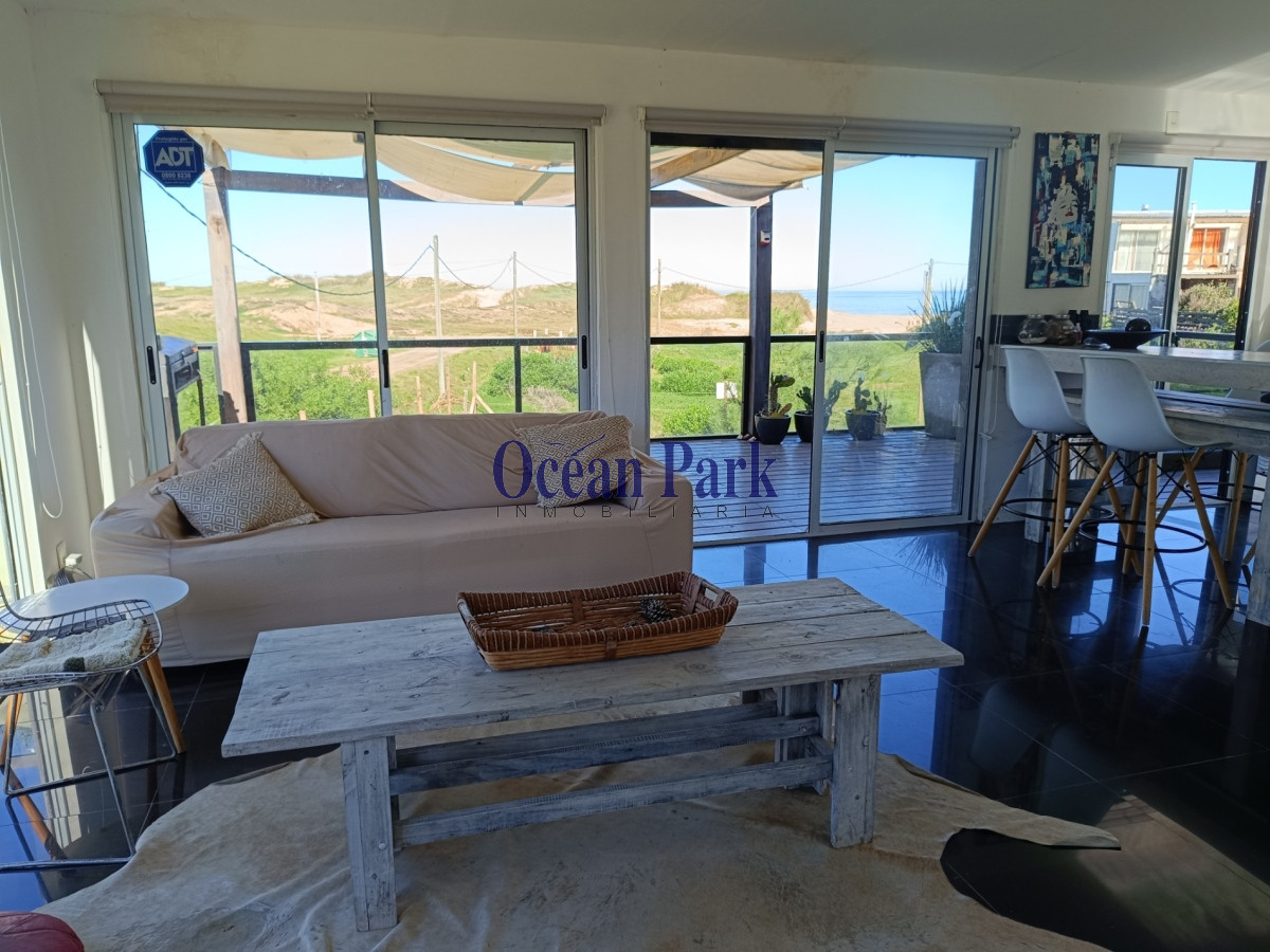 Casa ID.260 - Hermosa casa frente al mar