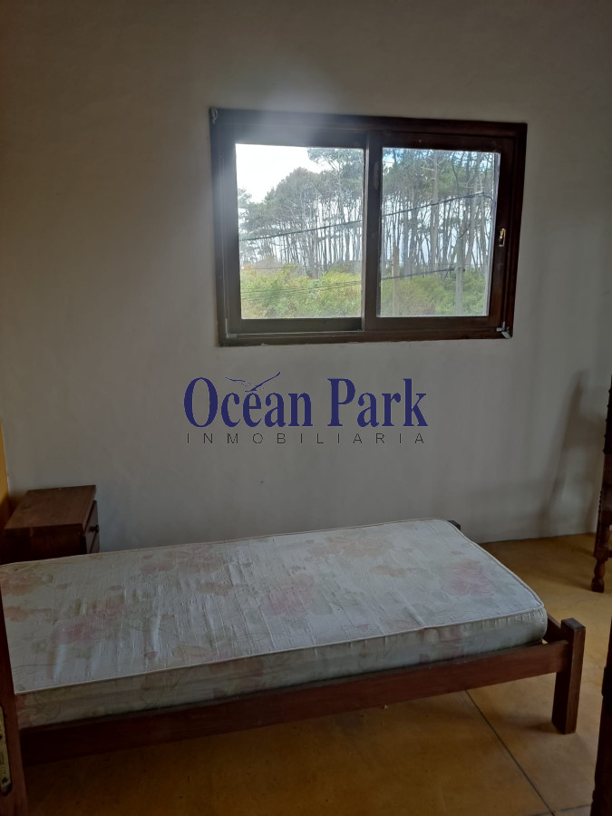 Casa ID.109 - Venta - Amplios ambientes, proxima al mar