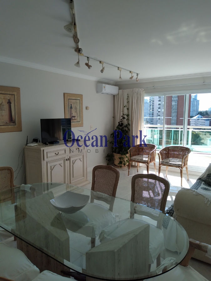 Casa ID.84 - Edificio Coral Tower