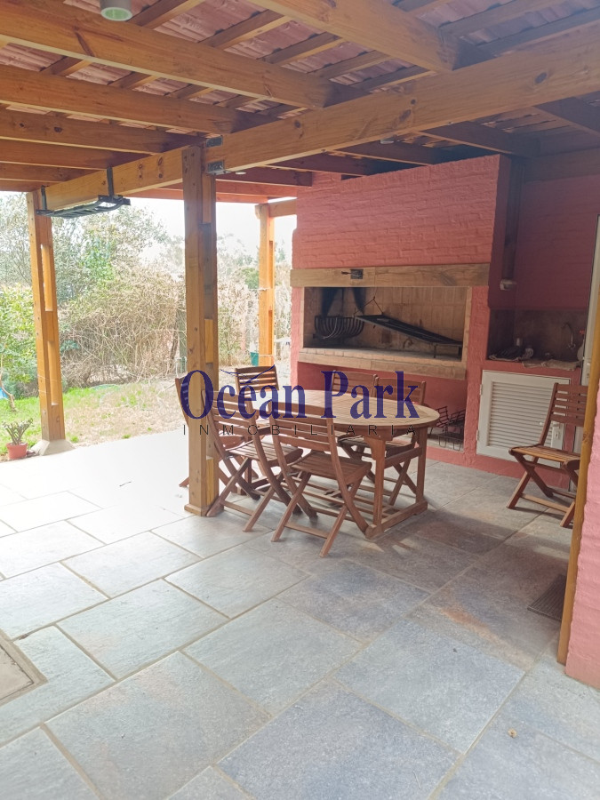 Casa ID.273 - Amplia y Moderna casa