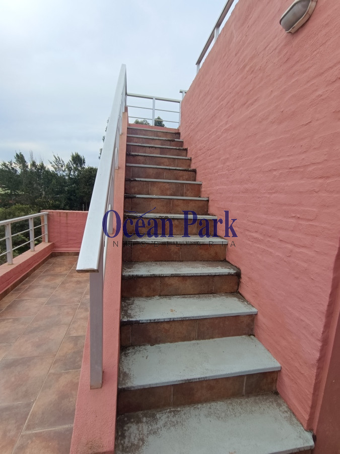 Casa ID.273 - Amplia y Moderna casa