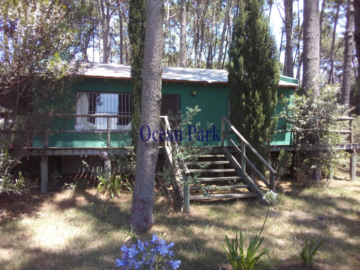 Casa ID.180 - Venta! Casa de excelente construcción, 1 cuadra del mar