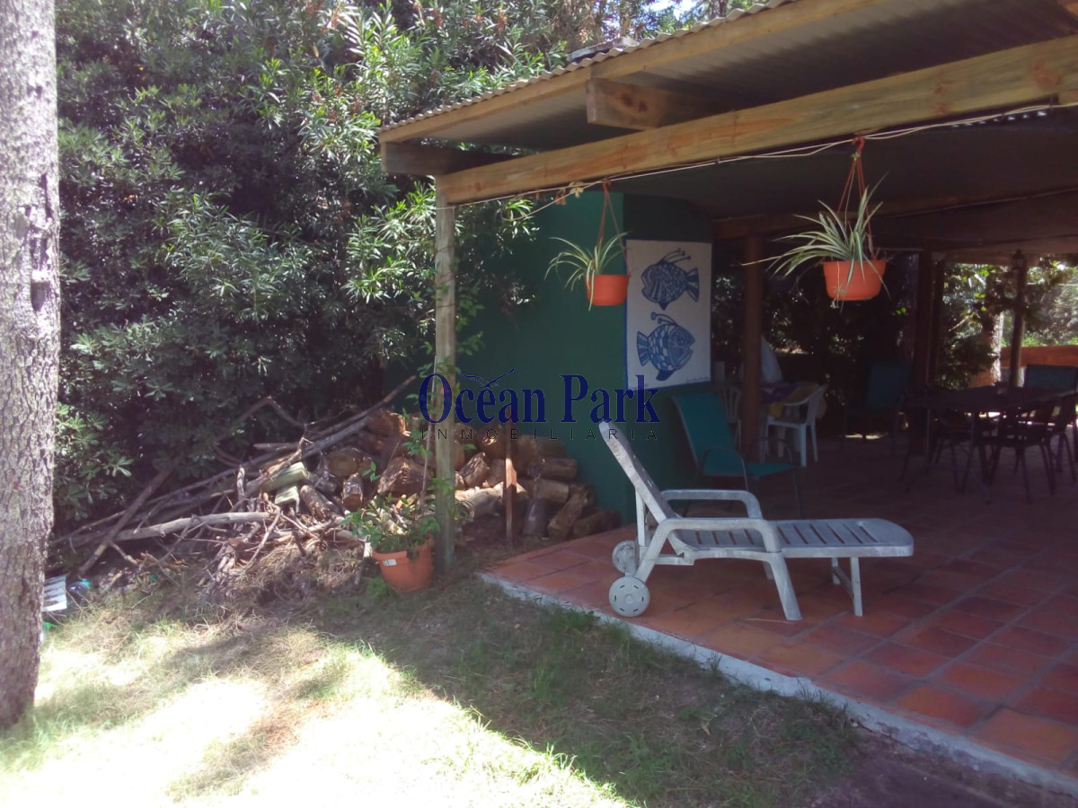 Casa ID.180 - Venta! Casa de excelente construcción, 1 cuadra del mar