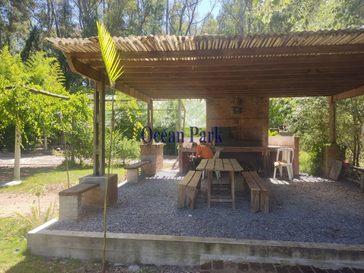 Casa ID.101 - Hermosa y amplia casa, en entorno de bosque