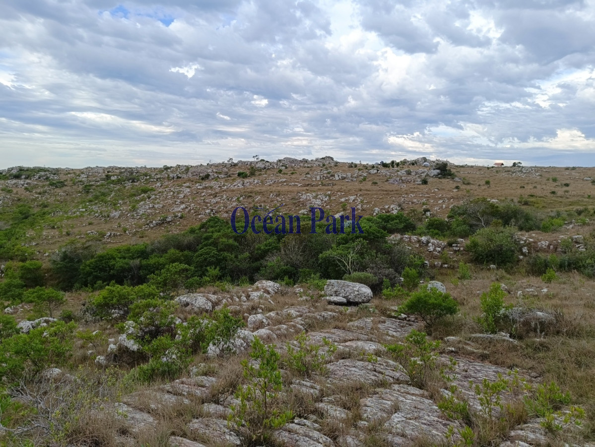 Chacra ID.253 - Espectacular chacra en sierras de carape