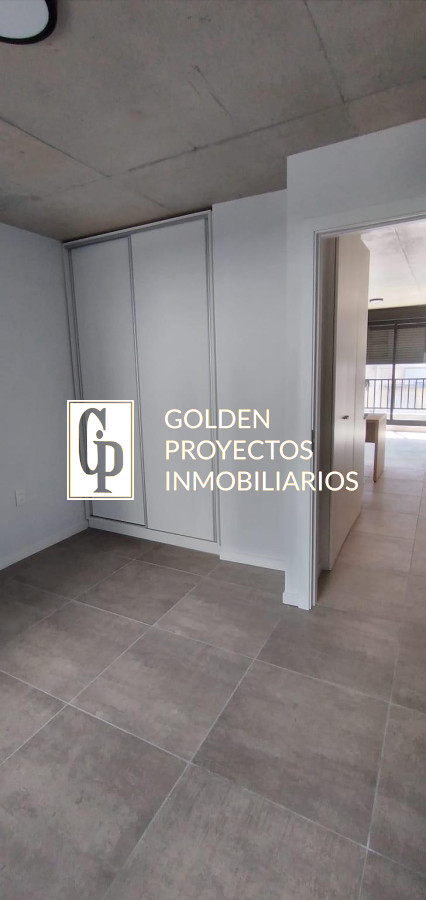 Apartamento ID.558/Apartamento-En-Alquiler-De-1-Dormitorio-Con-Cochera-En-Tres-Cruces- - Apartamento En Alquiler De 1 Dormitorio Con Cochera En Tres Cruces 