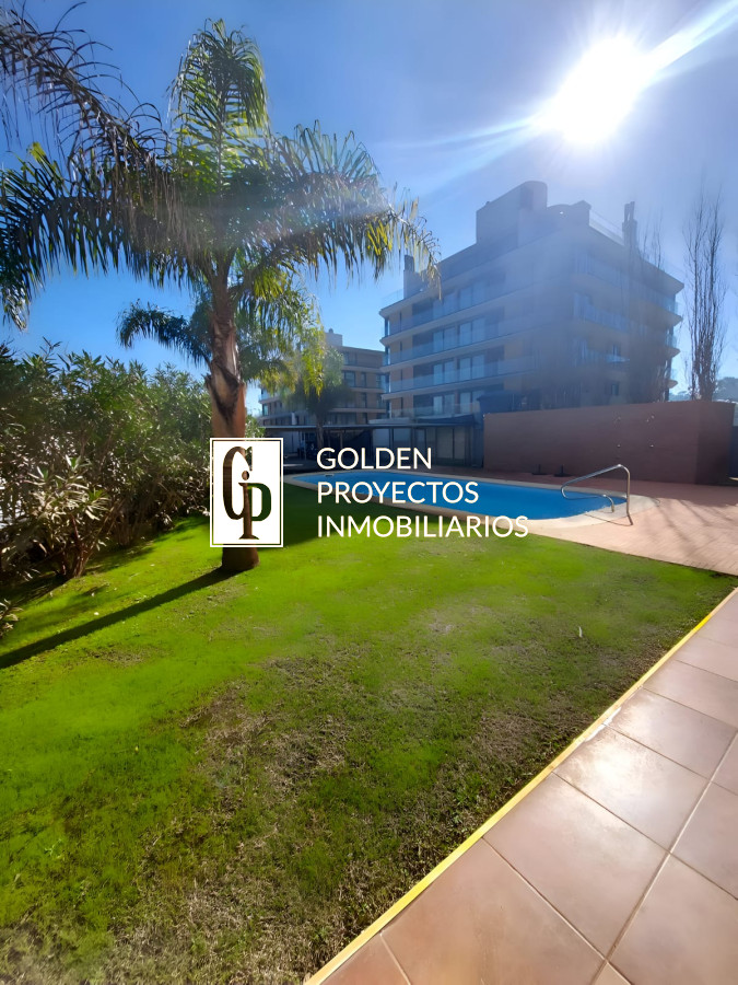 Apartamento ID.534/Apartamento-En-Venta-de-3-Dormitorios-Con-Cochera-En-Barra-De-Carrasco - Apartamento En Venta de 3 Dormitorios Con Cochera En Barra De Carrasco