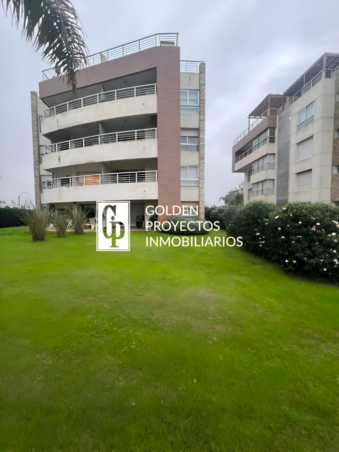 Apartamento ID.534/Apartamento-En-Venta-de-3-Dormitorios-Con-Cochera-En-Barra-De-Carrasco - Apartamento En Venta de 3 Dormitorios Con Cochera En Barra De Carrasco