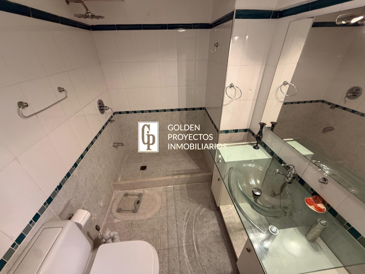 Apartamento ID.769/Penthouse-en-venta-de-dos-dormitorios-en-Rambla-Punta-Carretas - Penthouse en venta de dos dormitorios en Rambla Punta Carretas