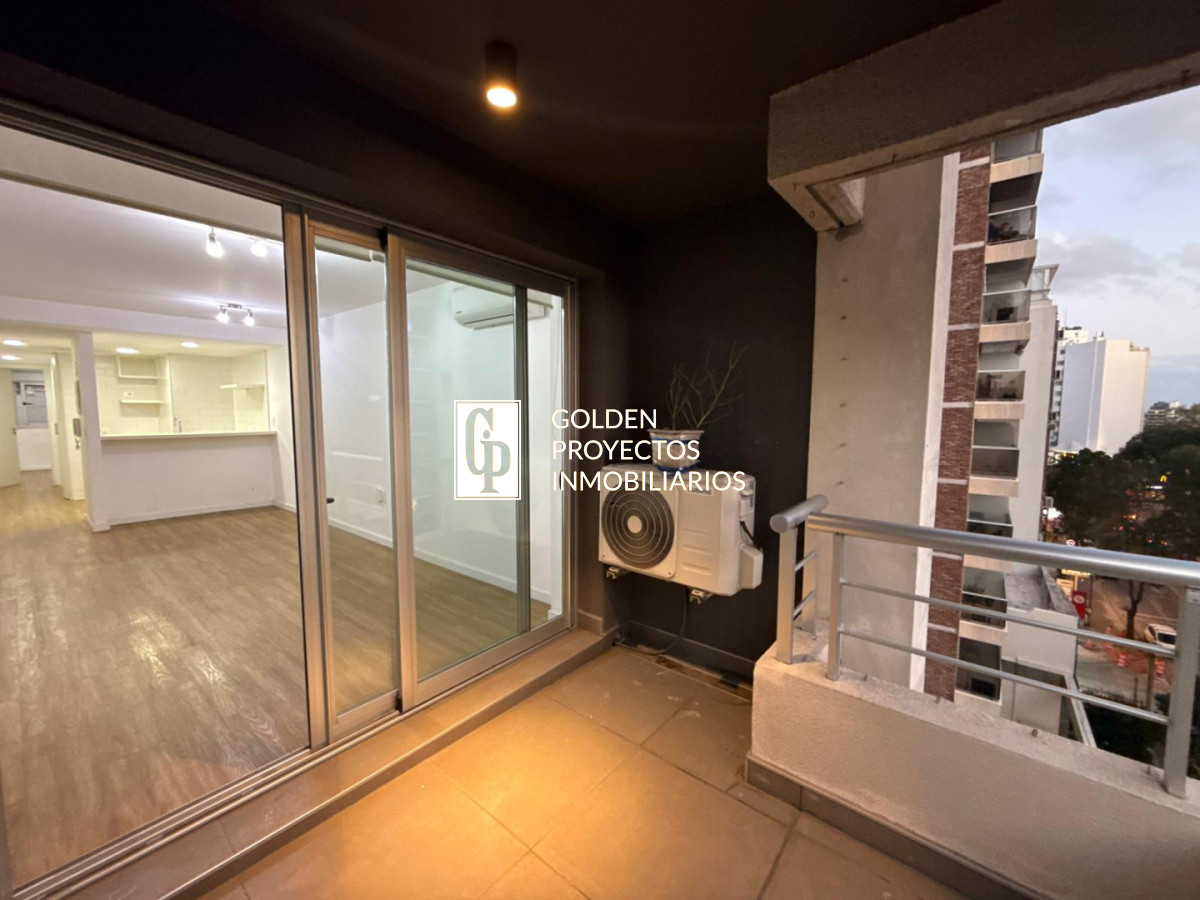 Apartamento ID.631 - Apartamento en Alquiler 1 Dormitorio y Gge Punta Carretas Sin Muebles