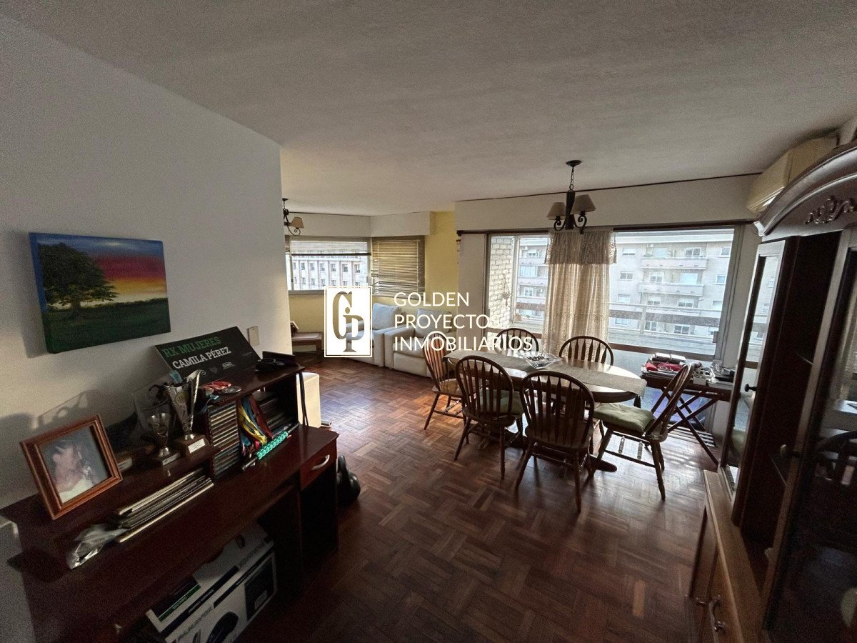 Apartamento ID.184 - Apartamento en Venta 3 dormitorios 2 baños Centro