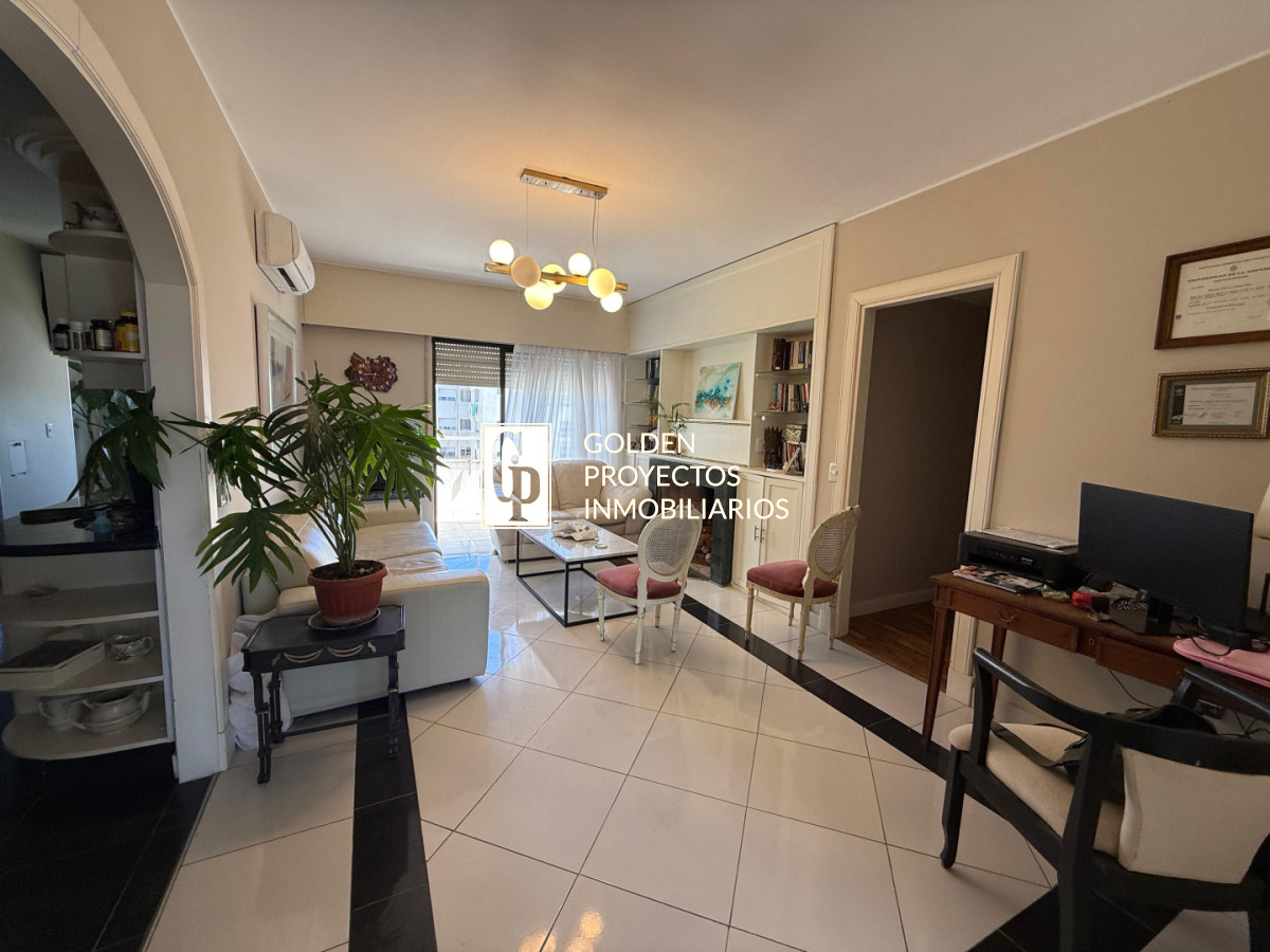 Apartamento ID.769/Penthouse-en-venta-de-dos-dormitorios-en-Rambla-Punta-Carretas - Penthouse en venta de dos dormitorios en Rambla Punta Carretas