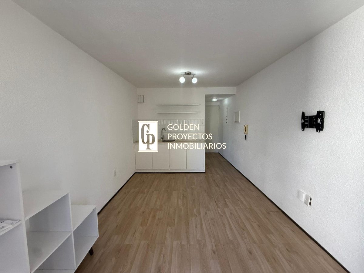Apartamento ID.741 - Monoambiente en Alquiler en Cordón 