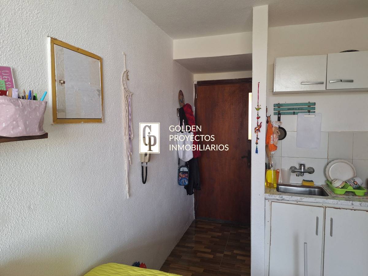 Apartamento ID.499 - Monoambiente en Venta Cordón, con Renta
