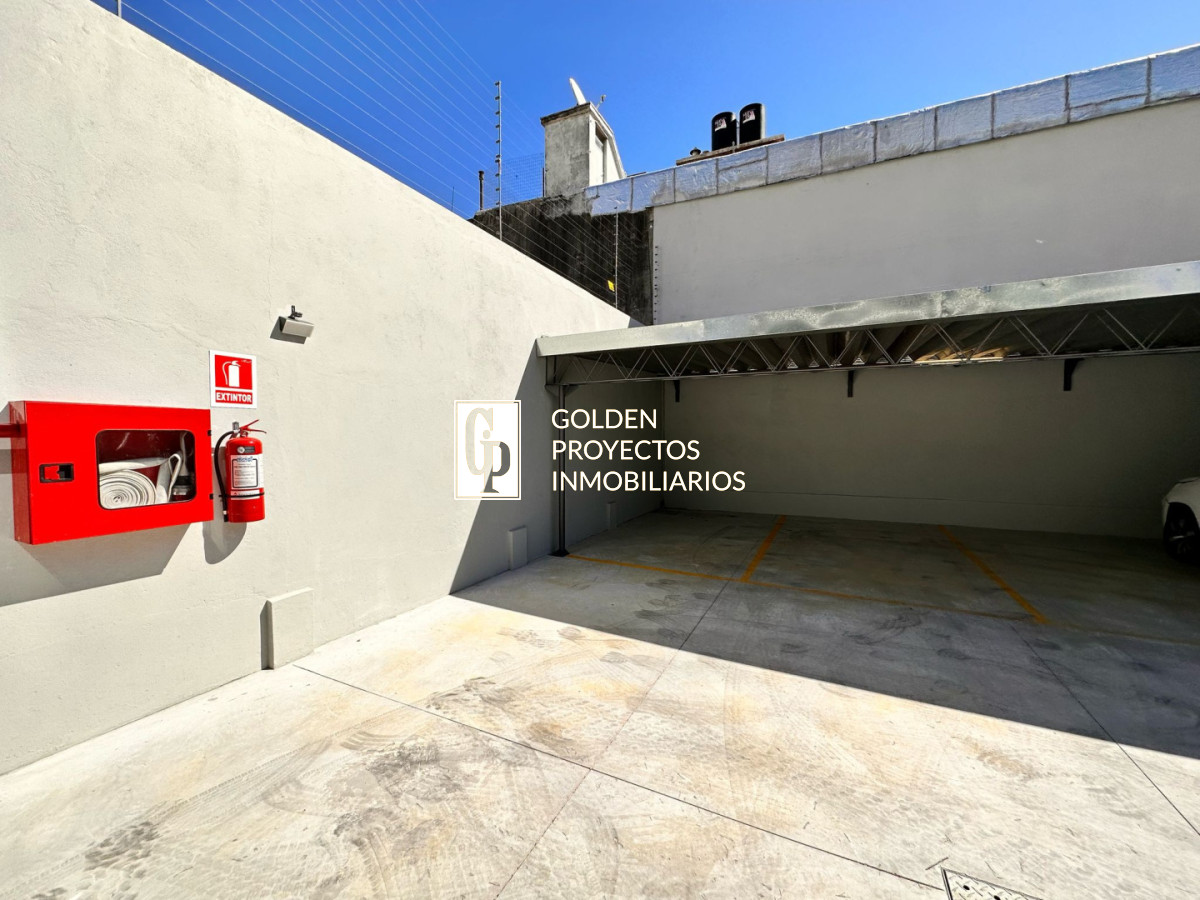 Apartamento ID.722 - Apartamento En Alquiler Con Cochera En Tres Cruces