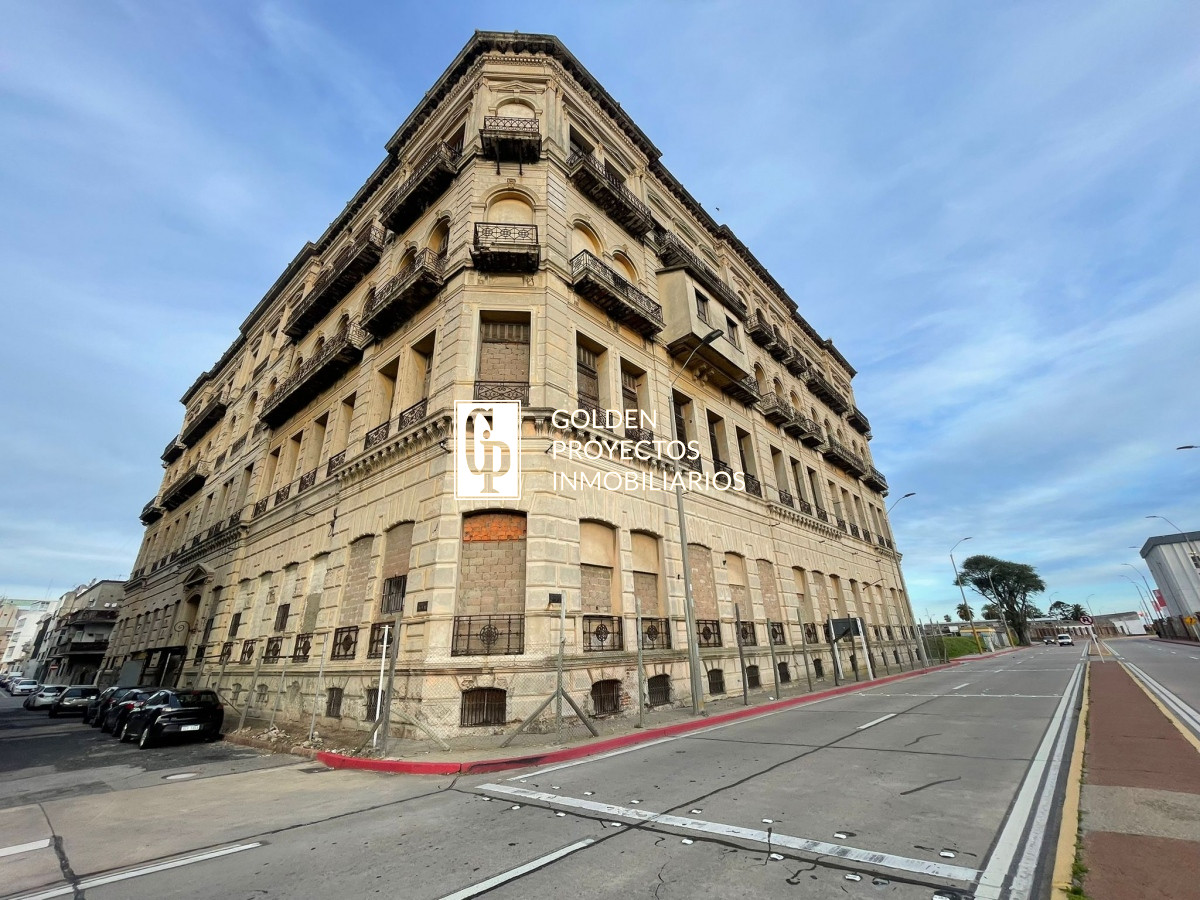 Apartamento ID.67 - Venta, Edificio histórico, Ciudad Vieja