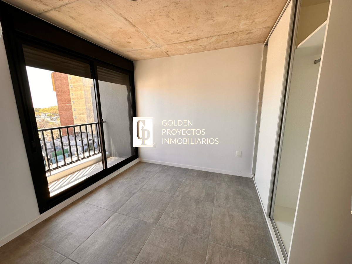 Apartamento ID.722 - Apartamento En Alquiler Con Cochera En Tres Cruces