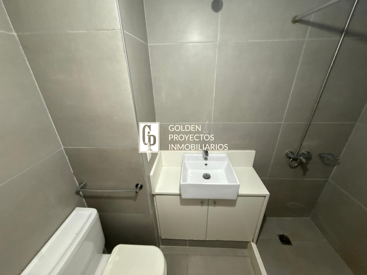 Apartamento ID.631 - Apartamento en Alquiler 1 Dormitorio y Gge Punta Carretas Sin Muebles