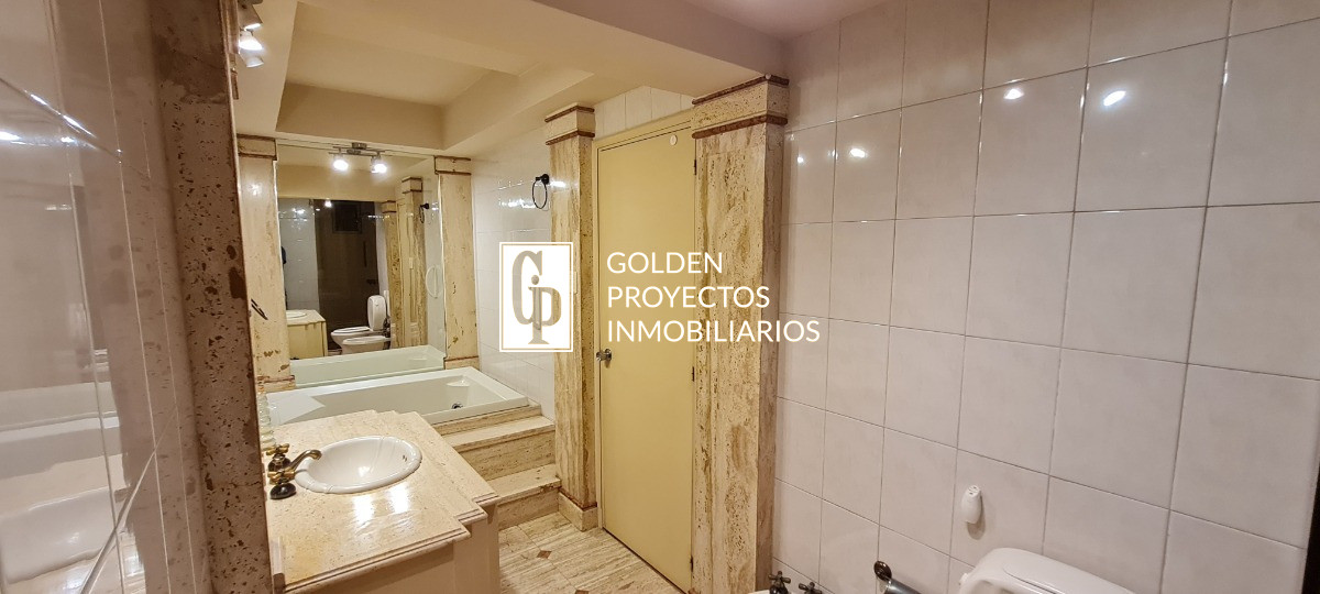 Apartamento ID.632 - Apartamento En Venta De 4 Dormitorios En Pocitos