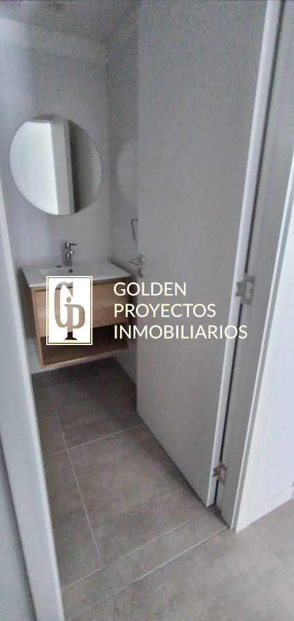 Apartamento ID.558/Apartamento-En-Alquiler-De-1-Dormitorio-Con-Cochera-En-Tres-Cruces- - Apartamento En Alquiler De 1 Dormitorio Con Cochera En Tres Cruces 