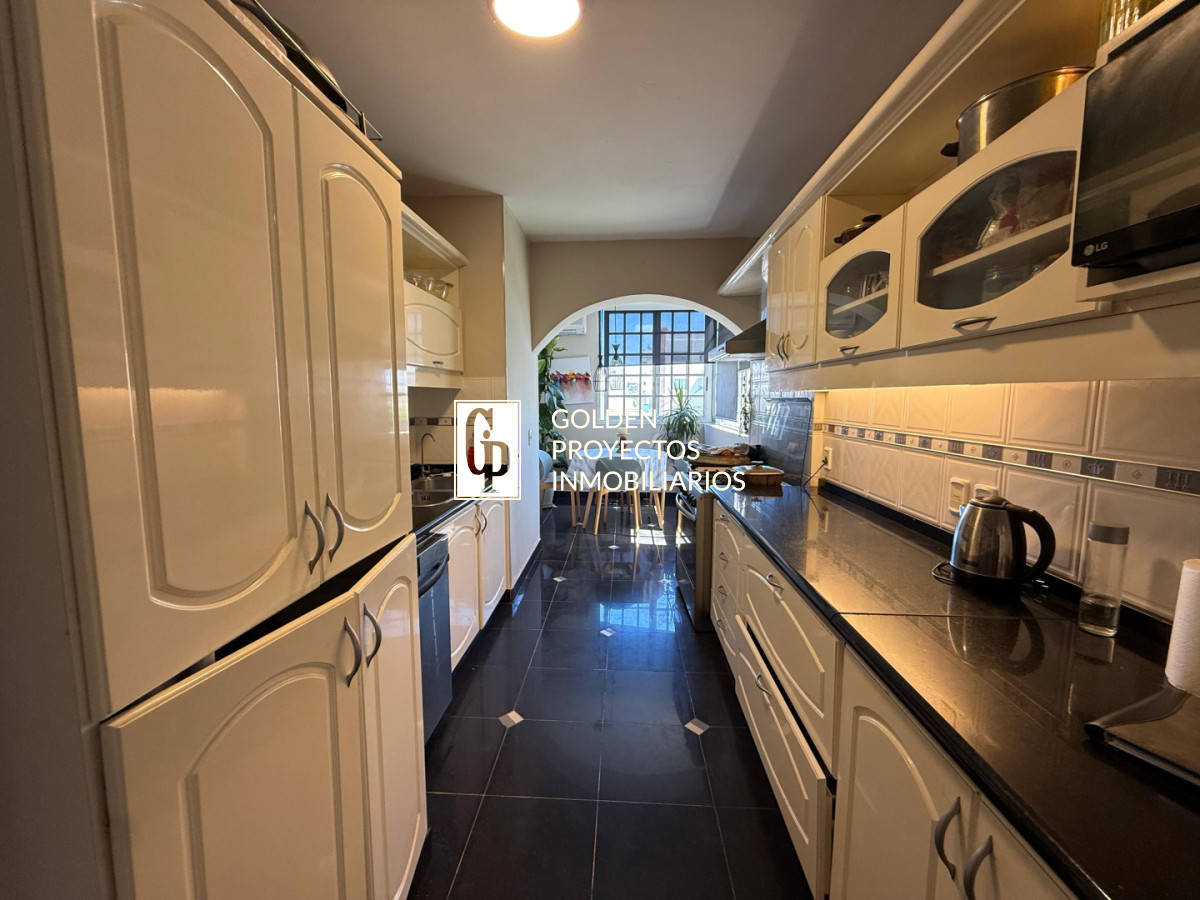Apartamento ID.769/Penthouse-en-venta-de-dos-dormitorios-en-Rambla-Punta-Carretas - Penthouse en venta de dos dormitorios en Rambla Punta Carretas