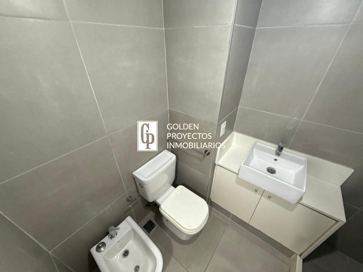 Apartamento ID.631 - Apartamento en Alquiler 1 Dormitorio y Gge Punta Carretas Sin Muebles