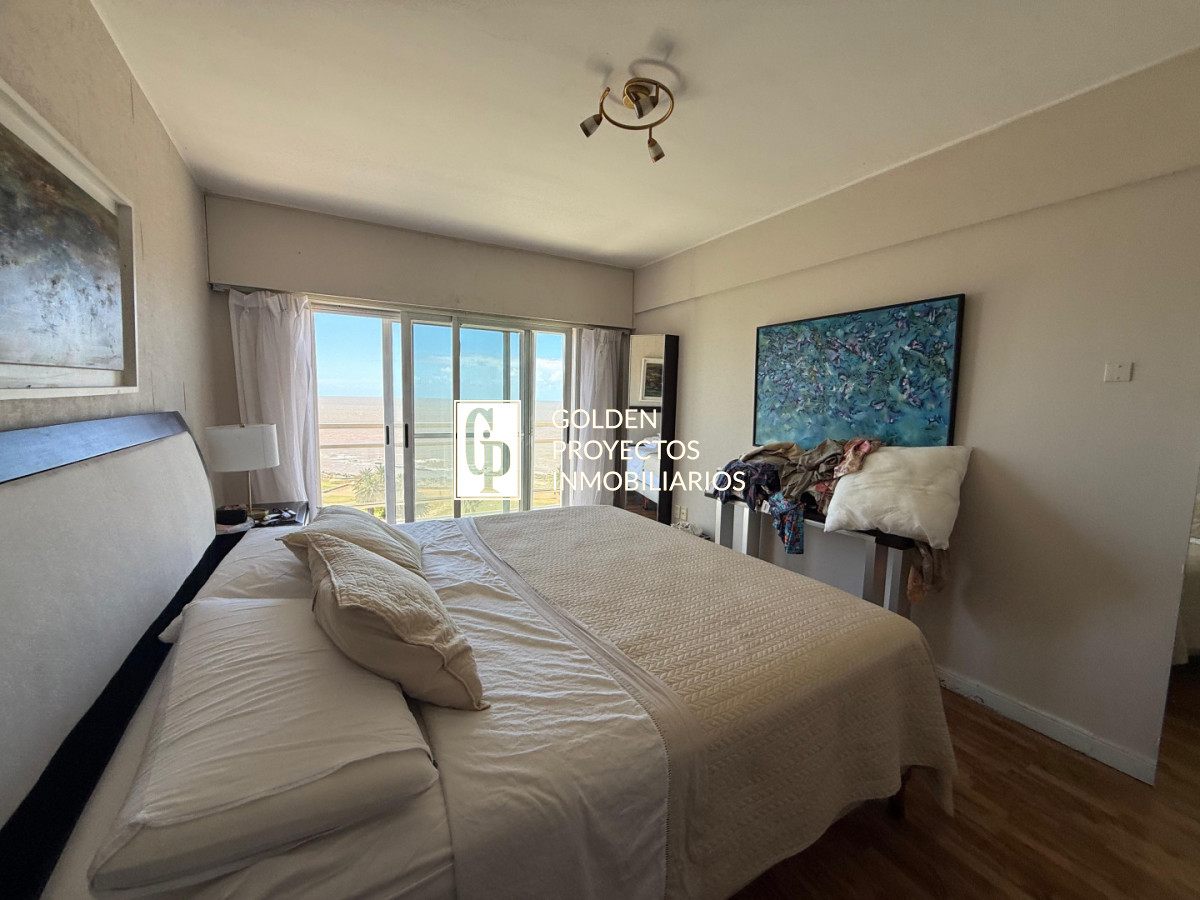 Apartamento ID.769/Penthouse-en-venta-de-dos-dormitorios-en-Rambla-Punta-Carretas - Penthouse en venta de dos dormitorios en Rambla Punta Carretas