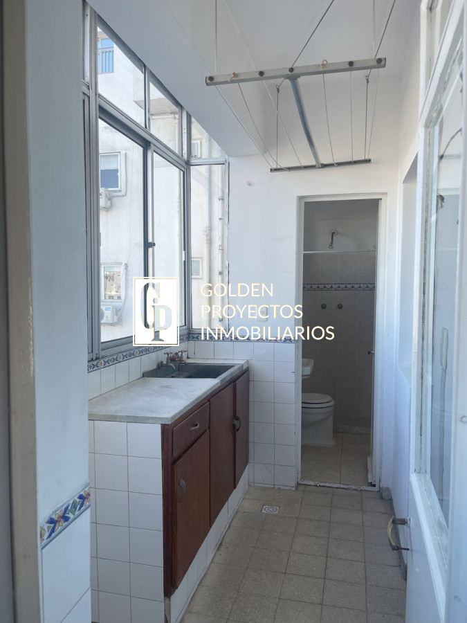 Apartamento ID.579/Apartamento-En-Alquiler-4-Dormitorios-Cordón - Apartamento En Alquiler 4 Dormitorios Cordón