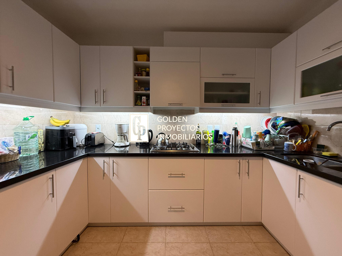 Apartamento ID.447/Apartamento-en-Venta-3-dormitorios-y-Cochera-en-Malvin - Apartamento en Venta 3 dormitorios y Cochera en Malvin