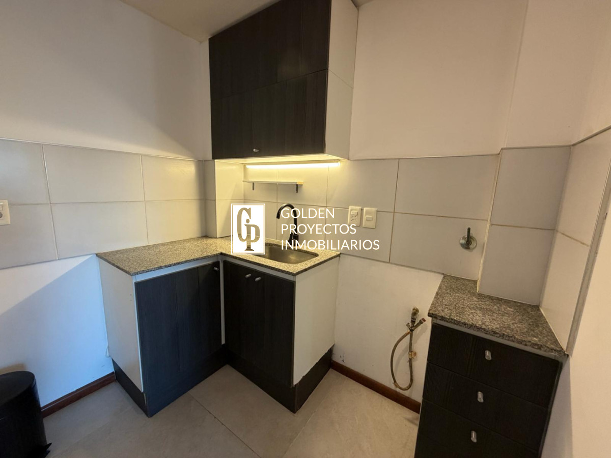 Apartamento ID.727/Apartamento-en-Alquiler-1-Dormitorio-con-Garage-y-Terraza-en-Cordón- - Apartamento en Alquiler 1 Dormitorio con Garage y Terraza en Cordón 