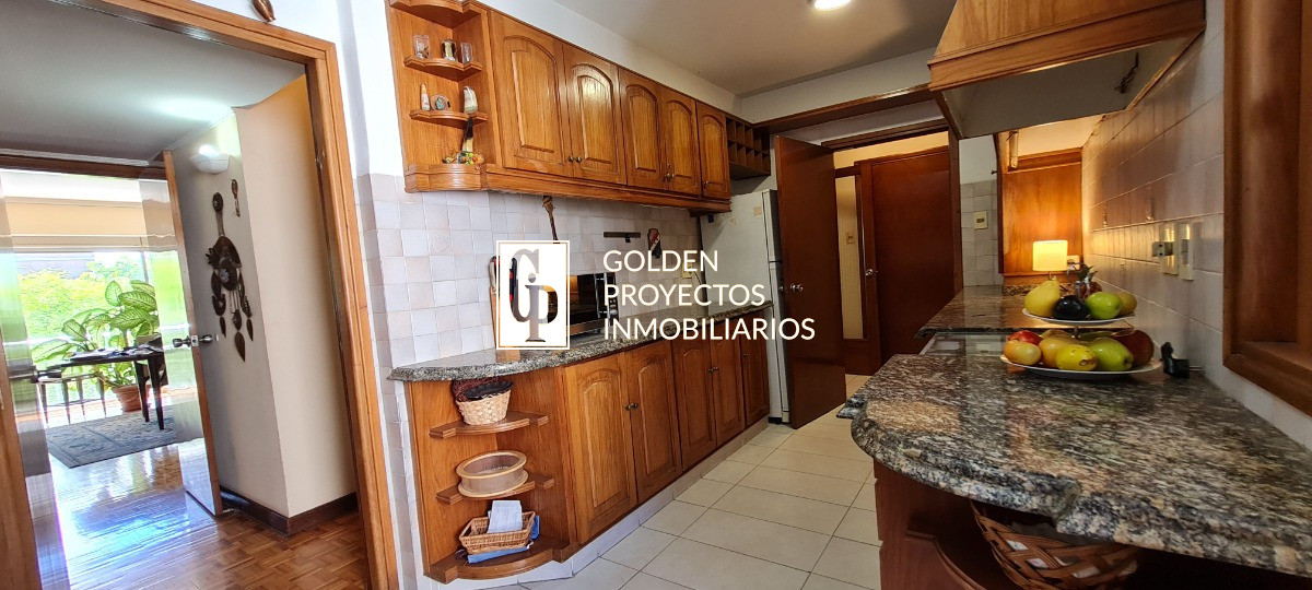 Apartamento ID.632 - Apartamento En Venta De 4 Dormitorios En Pocitos