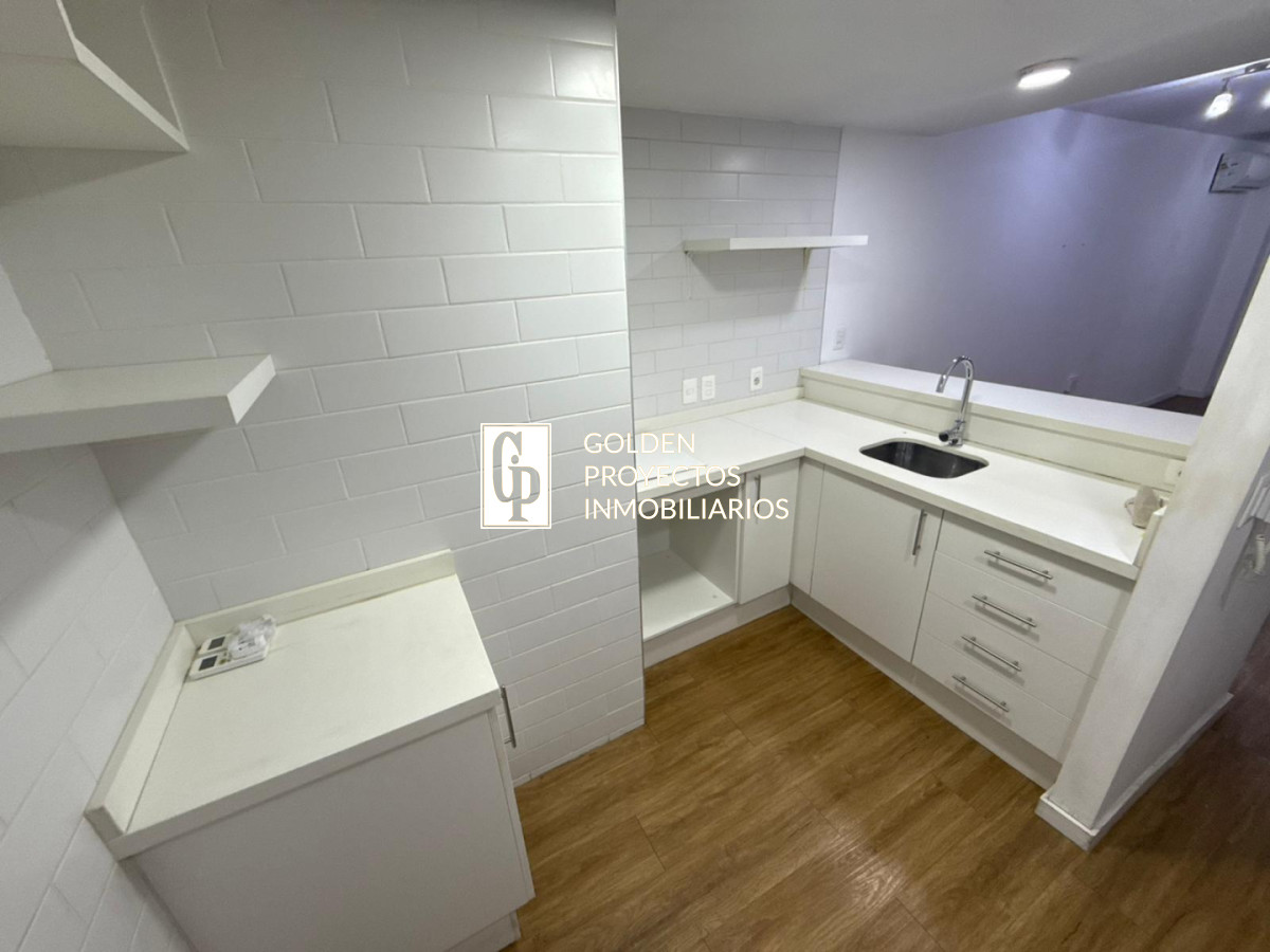 Apartamento ID.631 - Apartamento en Alquiler 1 Dormitorio y Gge Punta Carretas Sin Muebles