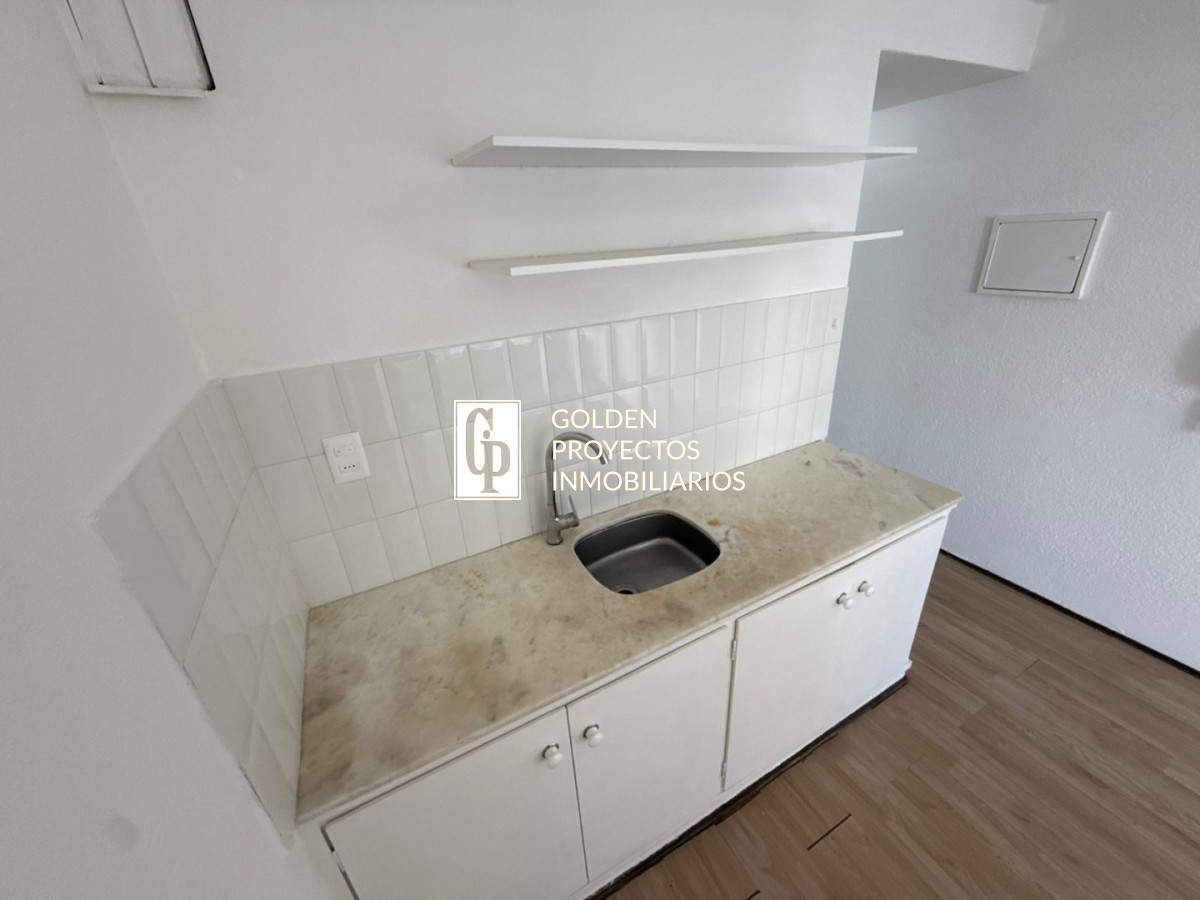 Apartamento ID.741 - Monoambiente en Alquiler en Cordón 