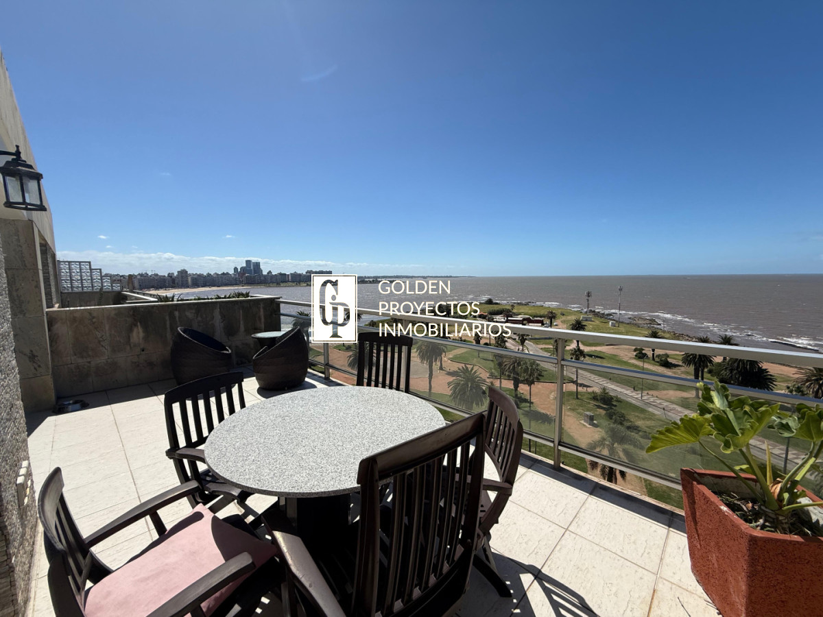Apartamento ID.769/Penthouse-en-venta-de-dos-dormitorios-en-Rambla-Punta-Carretas - Penthouse en venta de dos dormitorios en Rambla Punta Carretas