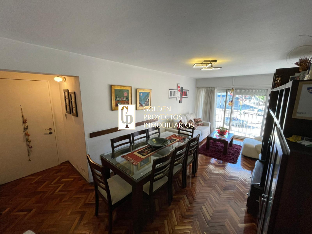 Apartamento ID.598 - Apartamento En Venta De 3 Dormitorios Con Patio En Parque Batlle