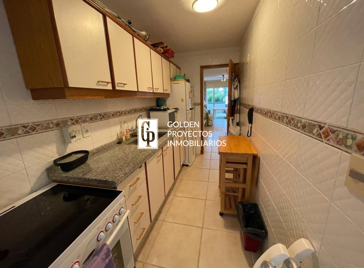 Apartamento ID.552 - Apartamento en Venta 3 Dormitorios 2 Baños Parrillero Propio en Punta del Este
