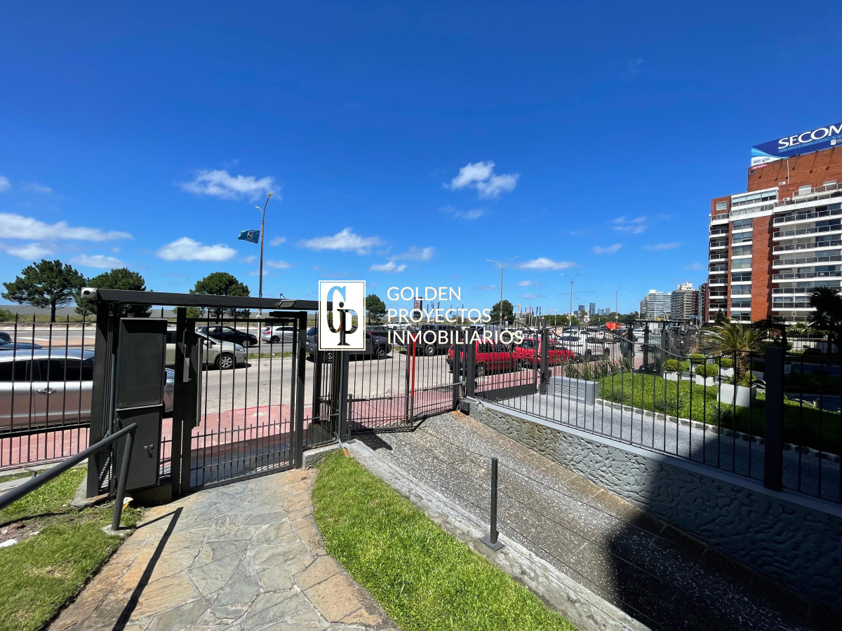 Apartamento ID.351 - Apartamento en Venta 3 dormitorios 2 baños en Malvin 