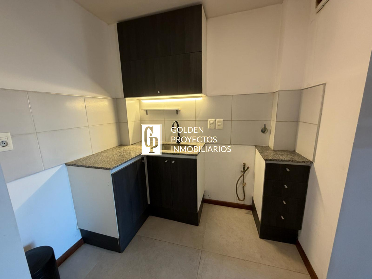 Apartamento ID.727/Apartamento-en-Alquiler-1-Dormitorio-con-Garage-y-Terraza-en-Cordón- - Apartamento en Alquiler 1 Dormitorio con Garage y Terraza en Cordón 