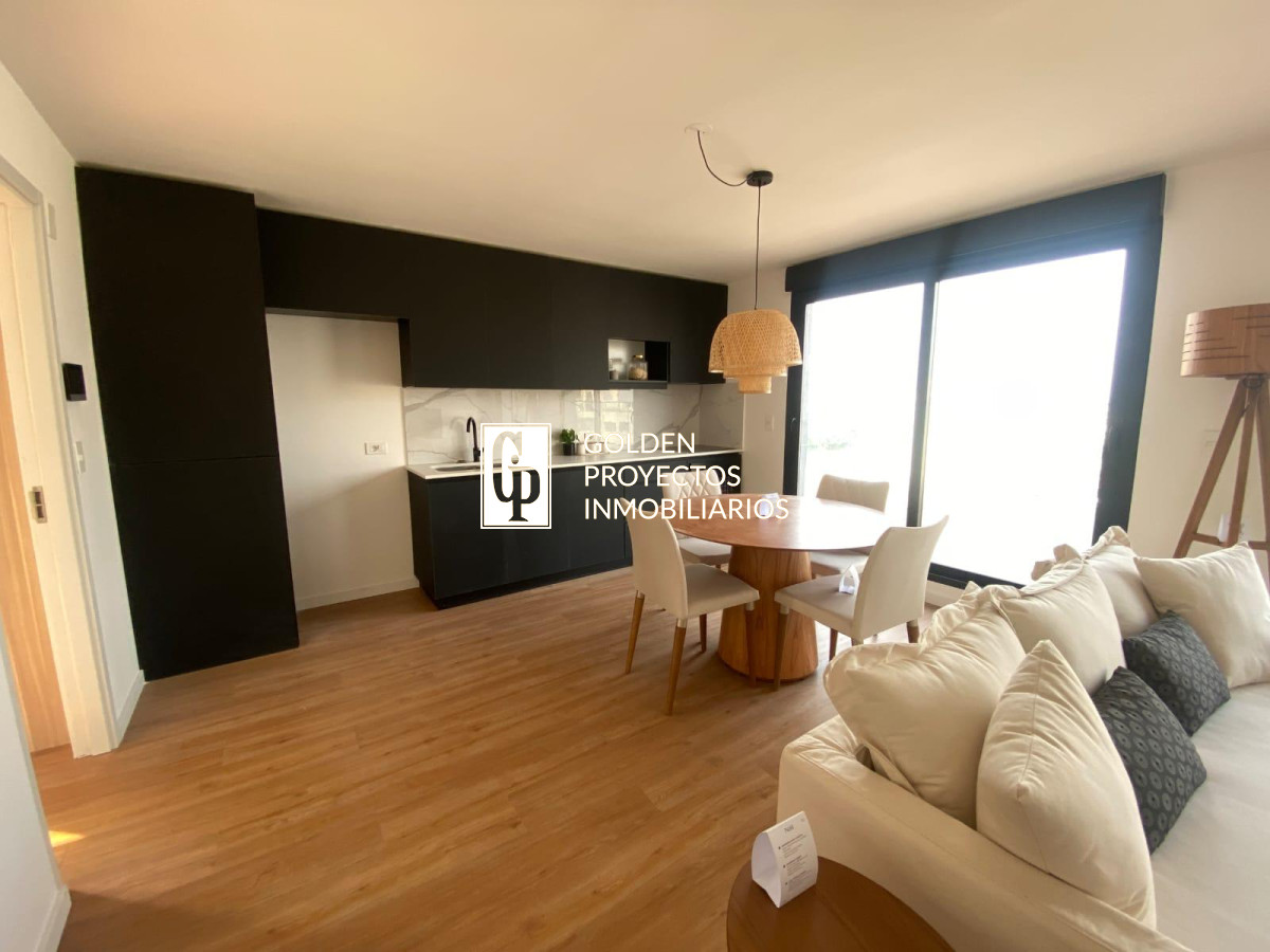 Apartamento ID.368 - Penthouse 2 dorm. 2 Gge en Venta en Sky Punta Carretas