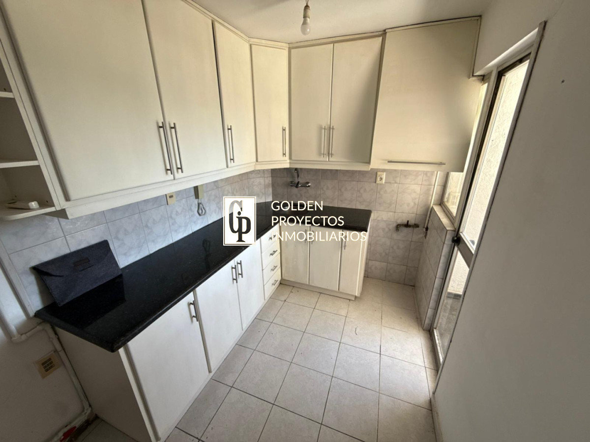 Apartamento ID.654/Alquiler-3-dormitorios-2-baños-y-Garage-en-Parque-Rodó- - Alquiler 3 dormitorios 2 baños y Garage en Parque Rodó 