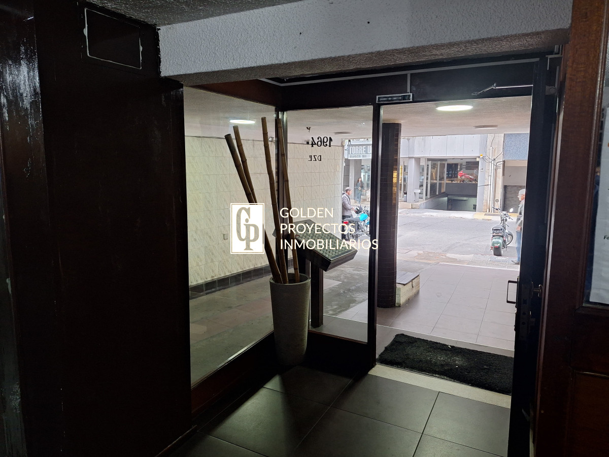 Apartamento ID.499 - Monoambiente en Venta Cordón, con Renta
