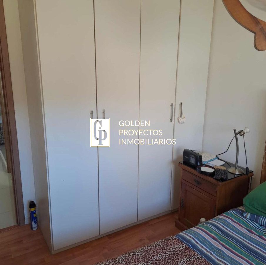 Apartamento ID.490 - VENTA de apartamento con RENTA 1 dormitorio y COCHERA en barrio Centro